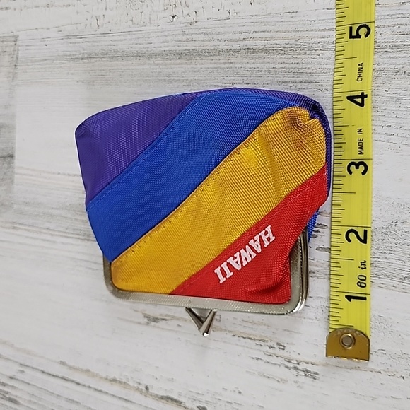 Vintage Hawaii rainbow stripe coin change purse kiss lock latch - Picture 11 of 13